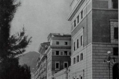 Il Palazzo delle Poste dal lungomare 1936